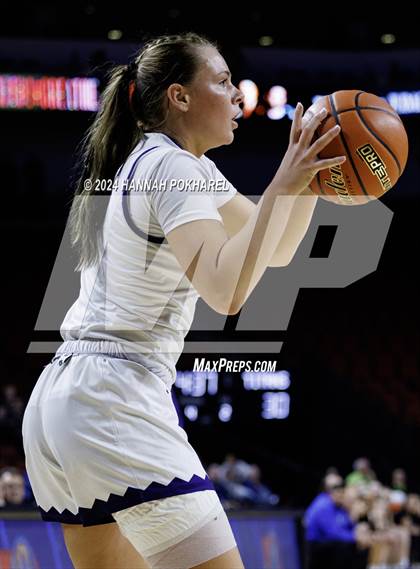 Thumbnail 3 in Bellevue West vs. Papillion-LaVista South (NSAA Class A Quarterfinal) photogallery.