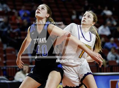 Thumbnail 2 in Bellevue West vs. Papillion-LaVista South (NSAA Class A Quarterfinal) photogallery.