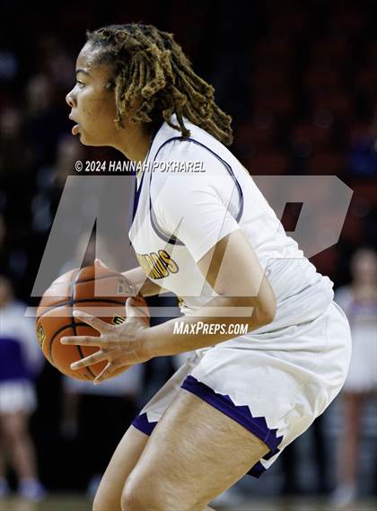Thumbnail 3 in Bellevue West vs. Papillion-LaVista South (NSAA Class A Quarterfinal) photogallery.