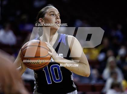 Thumbnail 1 in Bellevue West vs. Papillion-LaVista South (NSAA Class A Quarterfinal) photogallery.