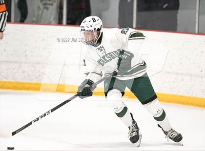 Thumbnail 2 in Kent vs. Berkshire (Avon Christmas Classic 5th Place) photogallery.