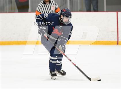 Thumbnail 1 in Kent vs. Berkshire (Avon Christmas Classic 5th Place) photogallery.