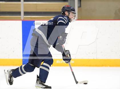 Thumbnail 1 in Kent vs. Berkshire (Avon Christmas Classic 5th Place) photogallery.