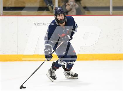 Thumbnail 1 in Kent vs. Berkshire (Avon Christmas Classic 5th Place) photogallery.
