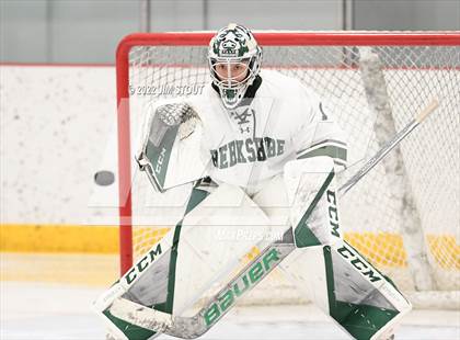 Thumbnail 2 in Kent vs. Berkshire (Avon Christmas Classic 5th Place) photogallery.