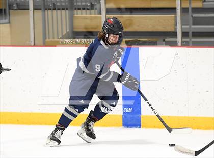 Thumbnail 1 in Kent vs. Berkshire (Avon Christmas Classic 5th Place) photogallery.