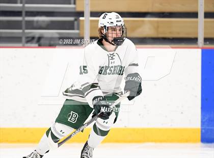 Thumbnail 2 in Kent vs. Berkshire (Avon Christmas Classic 5th Place) photogallery.