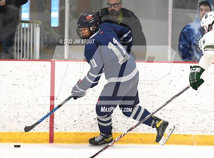Thumbnail 1 in Kent vs. Berkshire (Avon Christmas Classic 5th Place) photogallery.