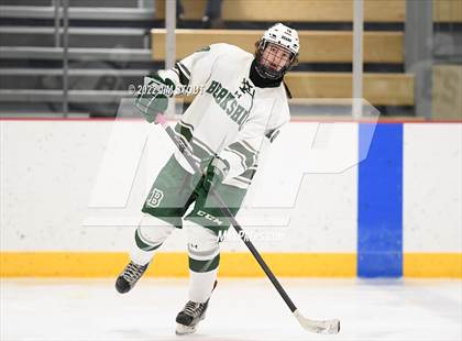 Thumbnail 2 in Kent vs. Berkshire (Avon Christmas Classic 5th Place) photogallery.