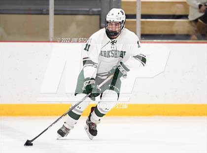 Thumbnail 3 in Kent vs. Berkshire (Avon Christmas Classic 5th Place) photogallery.