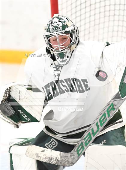 Thumbnail 2 in Kent vs. Berkshire (Avon Christmas Classic 5th Place) photogallery.
