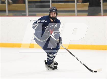 Thumbnail 3 in Kent vs. Berkshire (Avon Christmas Classic 5th Place) photogallery.