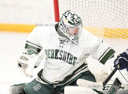 Thumbnail 3 in Kent vs. Berkshire (Avon Christmas Classic 5th Place) photogallery.