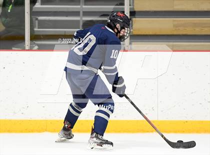 Thumbnail 2 in Kent vs. Berkshire (Avon Christmas Classic 5th Place) photogallery.