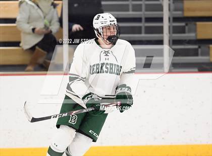 Thumbnail 1 in Kent vs. Berkshire (Avon Christmas Classic 5th Place) photogallery.