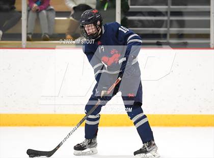 Thumbnail 2 in Kent vs. Berkshire (Avon Christmas Classic 5th Place) photogallery.