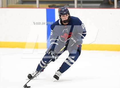 Thumbnail 1 in Kent vs. Berkshire (Avon Christmas Classic 5th Place) photogallery.