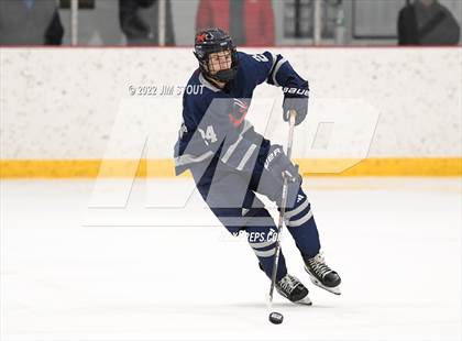Thumbnail 2 in Kent vs. Berkshire (Avon Christmas Classic 5th Place) photogallery.