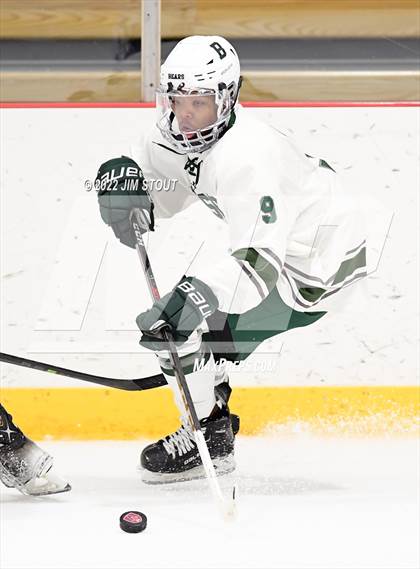 Thumbnail 2 in Kent vs. Berkshire (Avon Christmas Classic 5th Place) photogallery.