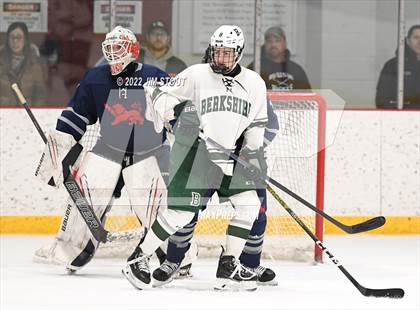 Thumbnail 1 in Kent vs. Berkshire (Avon Christmas Classic 5th Place) photogallery.