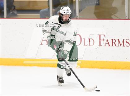 Thumbnail 1 in Kent vs. Berkshire (Avon Christmas Classic 5th Place) photogallery.