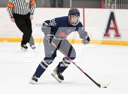 Thumbnail 2 in Kent vs. Berkshire (Avon Christmas Classic 5th Place) photogallery.