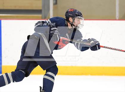 Thumbnail 2 in Kent vs. Berkshire (Avon Christmas Classic 5th Place) photogallery.