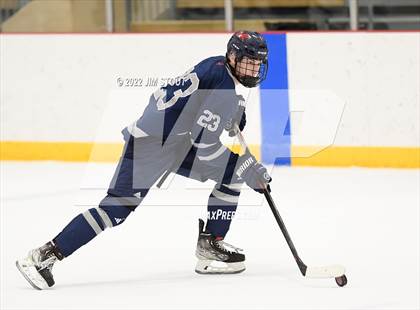 Thumbnail 1 in Kent vs. Berkshire (Avon Christmas Classic 5th Place) photogallery.