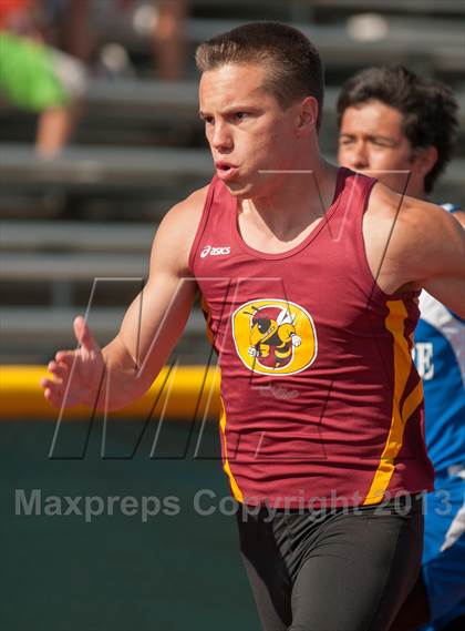 Thumbnail 3 in Ventura County Track and Field Championships photogallery.