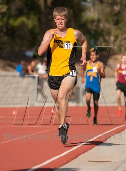 Thumbnail 3 in Ventura County Track and Field Championships photogallery.