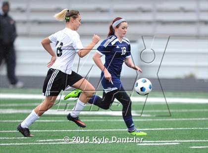 Thumbnail 3 in Ferris vs. Paris (Bonham Tournament) photogallery.