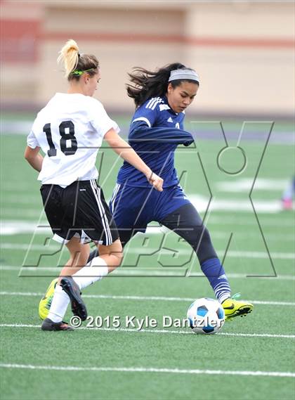Thumbnail 1 in Ferris vs. Paris (Bonham Tournament) photogallery.