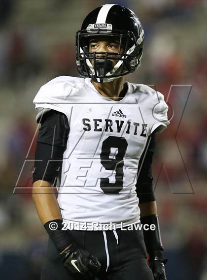 Thumbnail 3 in Servite @ Orange Lutheran photogallery.