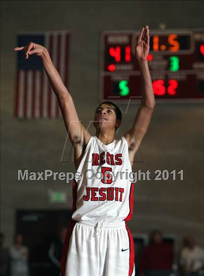 Thumbnail 1 in Arapahoe @ Regis Jesuit photogallery.