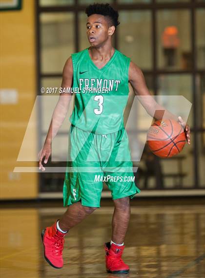 Thumbnail 2 in Acalanes vs. Fremont (Gauchos Holiday Classic) photogallery.