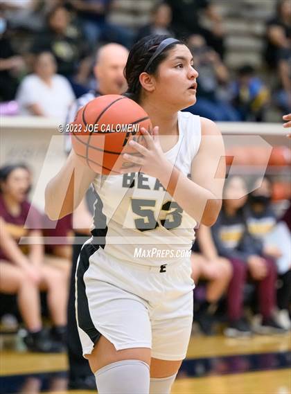 Thumbnail 1 in Edison [Thomas A.] vs Harlandale (UIL 5A Region 4 Bi-District) photogallery.