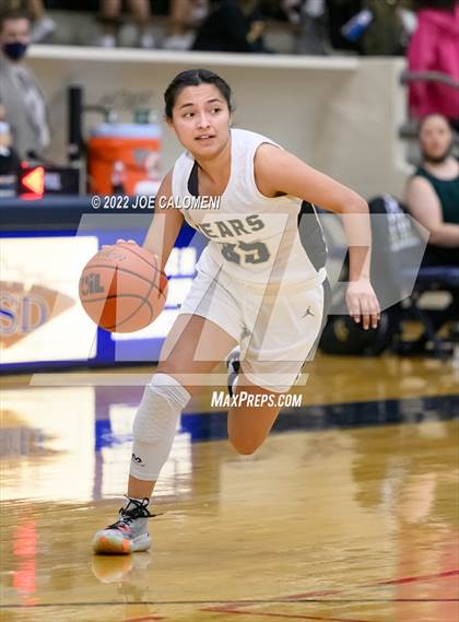 Thumbnail 3 in Edison [Thomas A.] vs Harlandale (UIL 5A Region 4 Bi-District) photogallery.