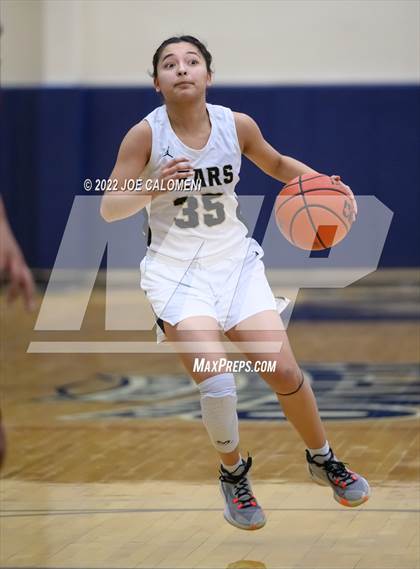 Thumbnail 1 in Edison [Thomas A.] vs Harlandale (UIL 5A Region 4 Bi-District) photogallery.