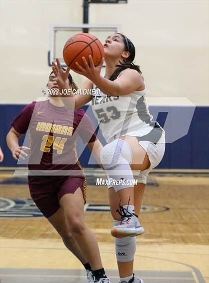 Thumbnail 1 in Edison [Thomas A.] vs Harlandale (UIL 5A Region 4 Bi-District) photogallery.