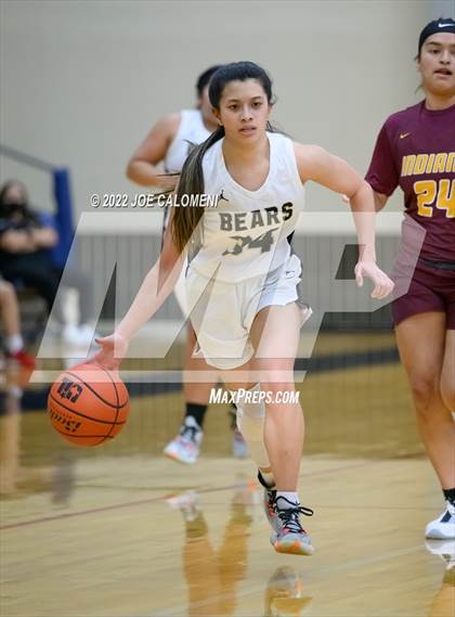 Thumbnail 2 in Edison [Thomas A.] vs Harlandale (UIL 5A Region 4 Bi-District) photogallery.
