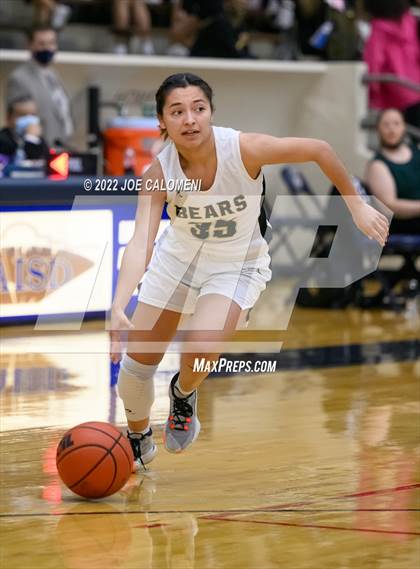 Thumbnail 2 in Edison [Thomas A.] vs Harlandale (UIL 5A Region 4 Bi-District) photogallery.