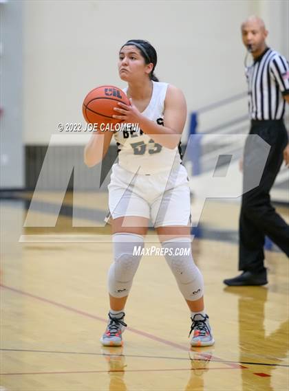 Thumbnail 3 in Edison [Thomas A.] vs Harlandale (UIL 5A Region 4 Bi-District) photogallery.