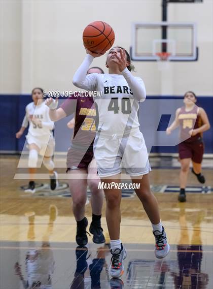 Thumbnail 3 in Edison [Thomas A.] vs Harlandale (UIL 5A Region 4 Bi-District) photogallery.