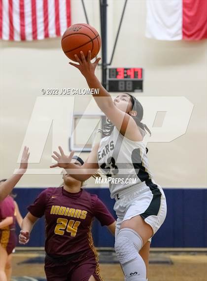 Thumbnail 3 in Edison [Thomas A.] vs Harlandale (UIL 5A Region 4 Bi-District) photogallery.