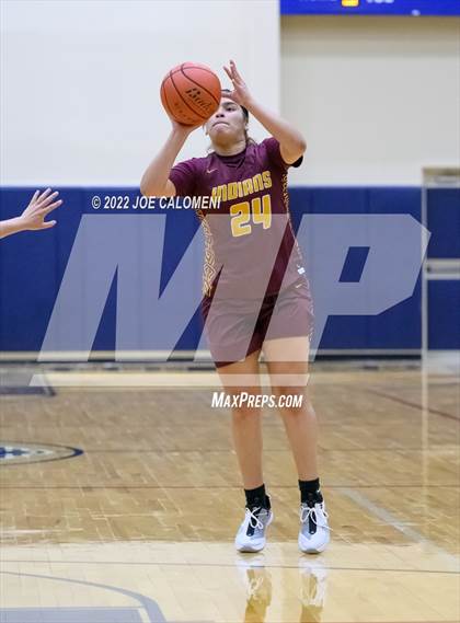 Thumbnail 2 in Edison [Thomas A.] vs Harlandale (UIL 5A Region 4 Bi-District) photogallery.