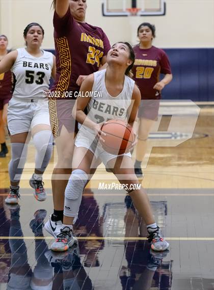 Thumbnail 1 in Edison [Thomas A.] vs Harlandale (UIL 5A Region 4 Bi-District) photogallery.