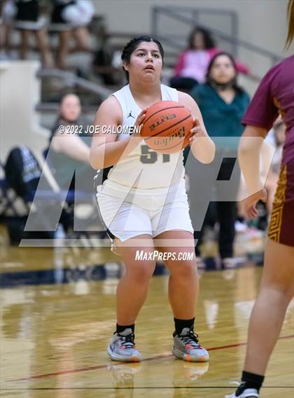 Thumbnail 2 in Edison [Thomas A.] vs Harlandale (UIL 5A Region 4 Bi-District) photogallery.