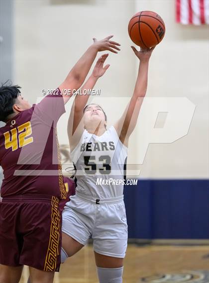 Thumbnail 1 in Edison [Thomas A.] vs Harlandale (UIL 5A Region 4 Bi-District) photogallery.