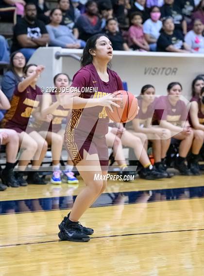 Thumbnail 1 in Edison [Thomas A.] vs Harlandale (UIL 5A Region 4 Bi-District) photogallery.