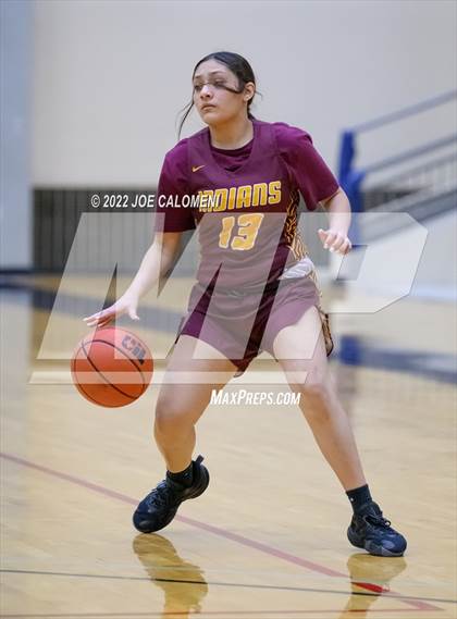 Thumbnail 1 in Edison [Thomas A.] vs Harlandale (UIL 5A Region 4 Bi-District) photogallery.